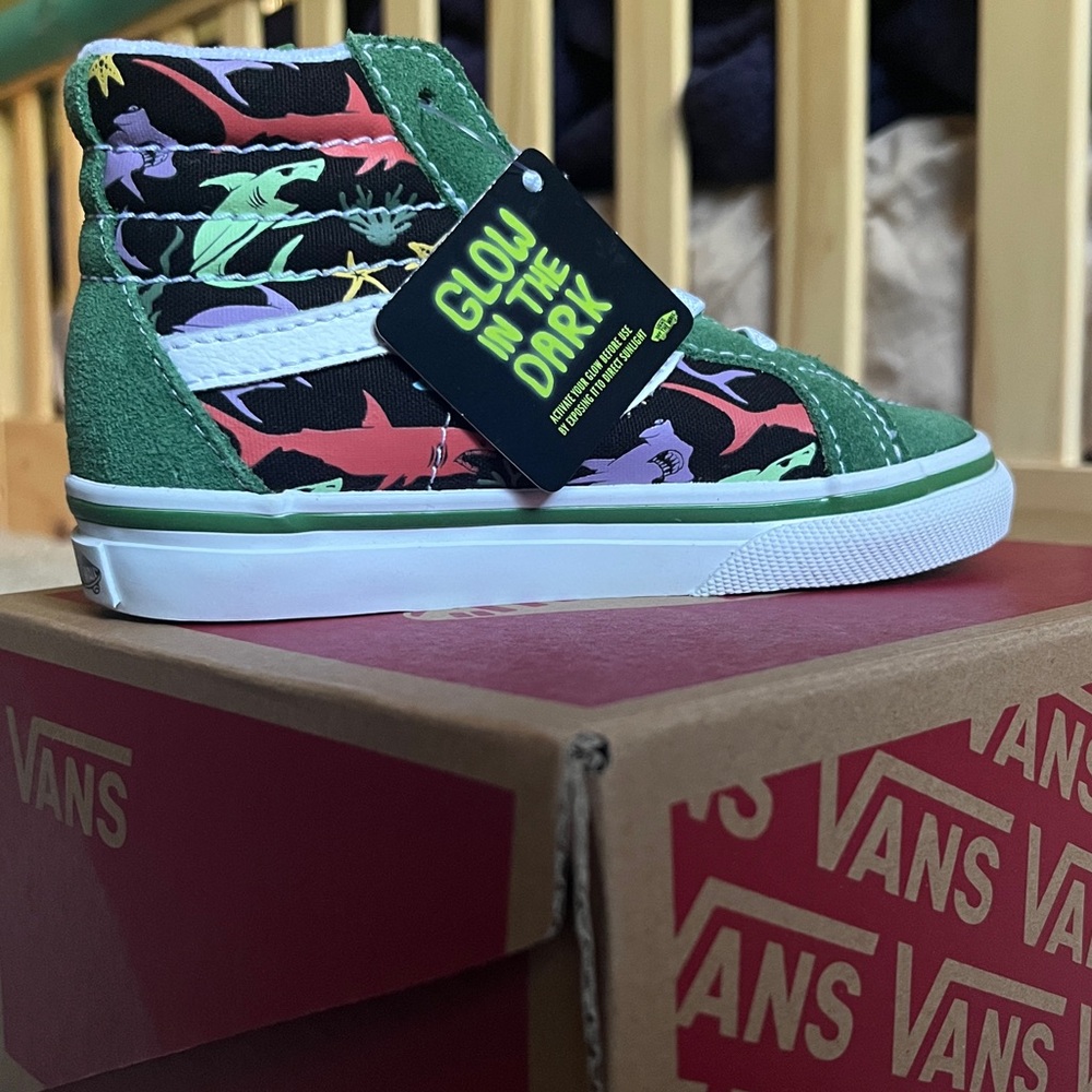 Toddler Vans Green and Black Shark design High-Top Sneakers, Glow in the Dark